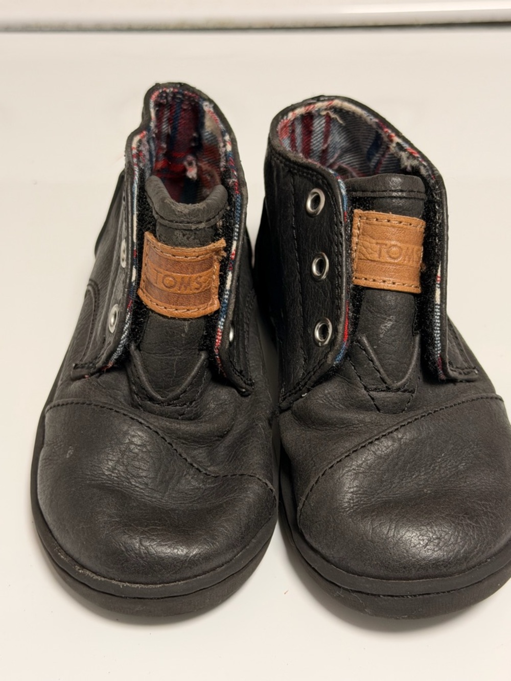 Toms baby boots size 7 black plaid hook & loop faux leather easy on